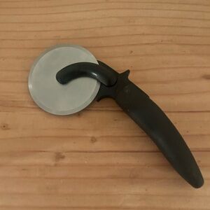 Cutco Pizza Cutter